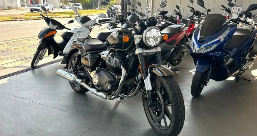 ROYAL ENFIELD SUPER METEOR 650 2025