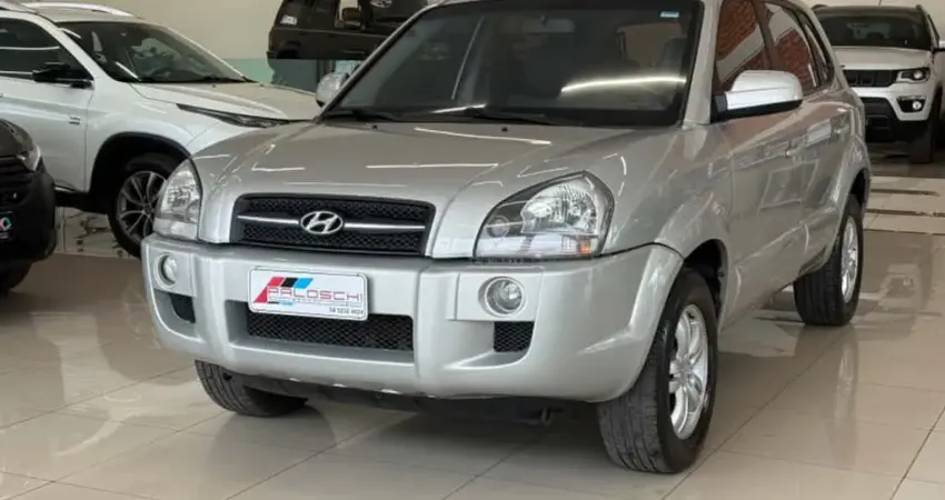 Hyundai TUCSON 2.0 MPFI GLS 16V 143CV 2WD GASOLINA 4P AUTOMÁTICO