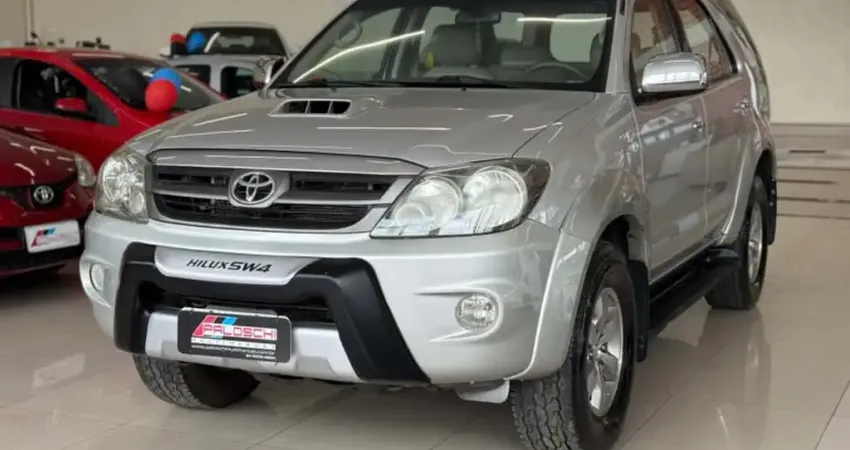Toyota HILUX SW4 3.0 SRV 4X4 16V TURBO INTERCOOLER DIESEL 4P AUTOMÁTICO