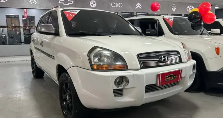 Hyundai Tucson 2016 2.0 mpfi gls base 16v 143cv 2wd flex 4p automático