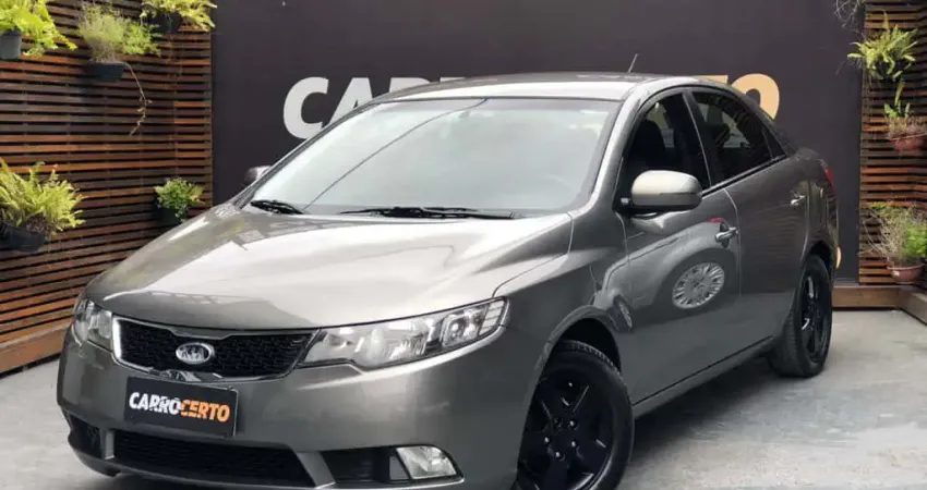 Kia Motors Cerato 1.6 Mec. 2011 Gasolina  Corre que este não fica MUITO TEMPO