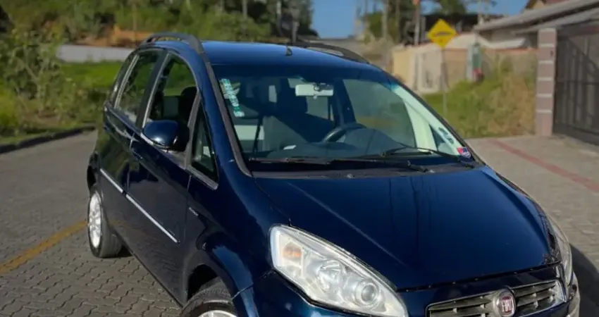 FIAT IDEA 1.6 ESSENCE AUTOMATICO 2012