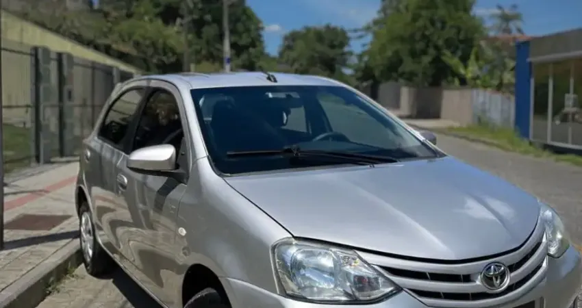 TOYOTA ETIOS 1.5 XS 2017 AUTOMATICO FLEX