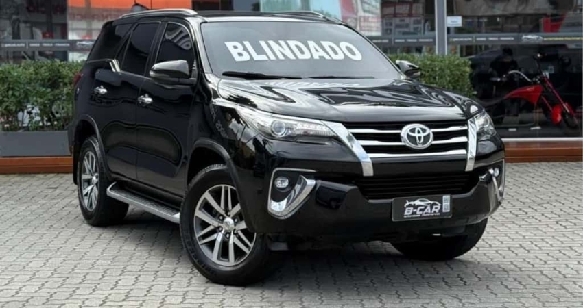 Toyota Hilux sw4 2018 2.8 srx 4x4 7 lugares 16v turbo intercooler diesel 4p automático