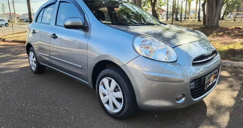 NISSAN MARCH S 1.6 2013 COMPLETO VEJA