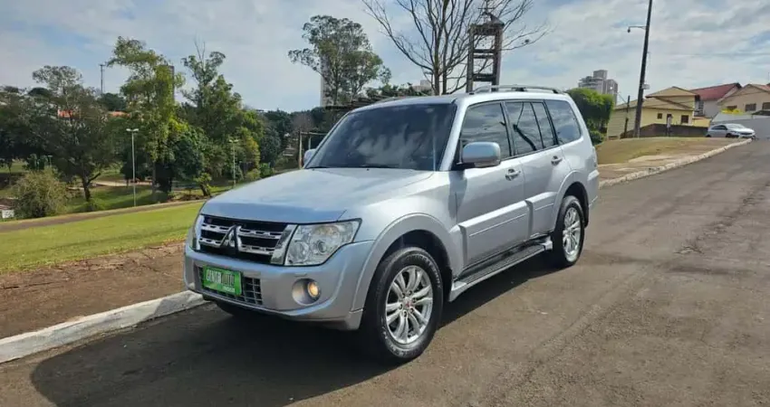 MITSUBISHI PAJERO HPE 3.2 D 2012