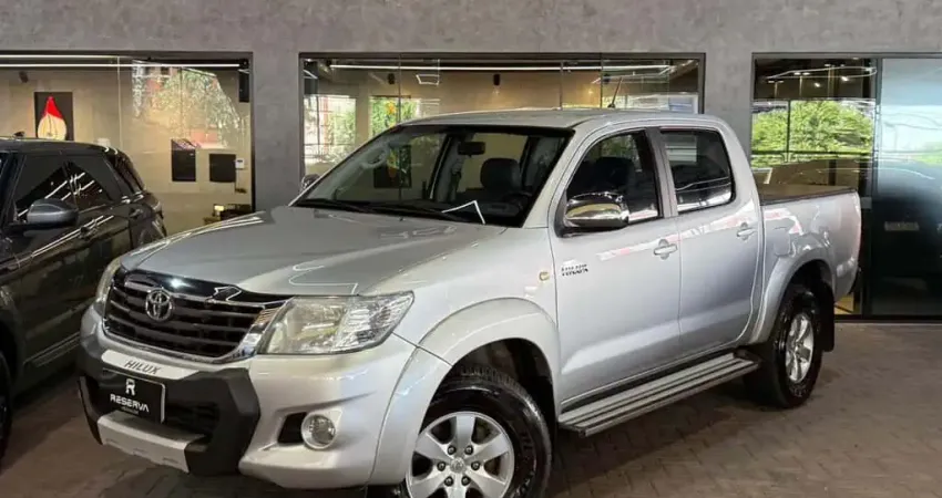 TOYOTA HILUX SRV CD 4X2 2.7 FLEX 16V AUTOMATICO 2012