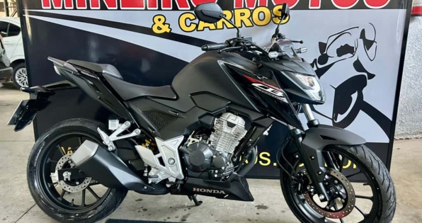 Honda Cb 300 F TWISTER CBS