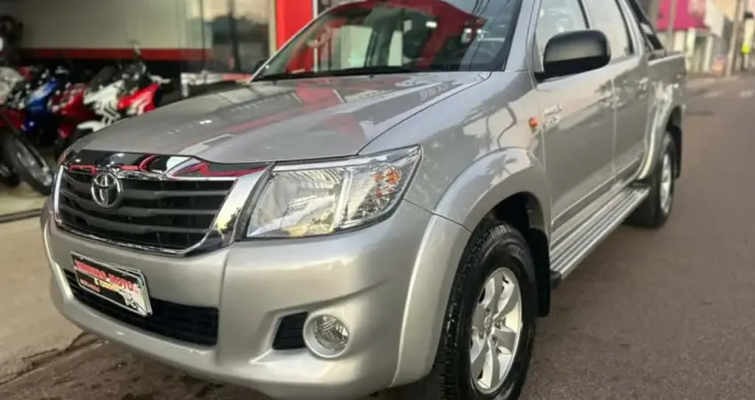 Toyota HILUX 2.7 SR 4X2 CD 16V FLEX 4P AUTOMÁTICO