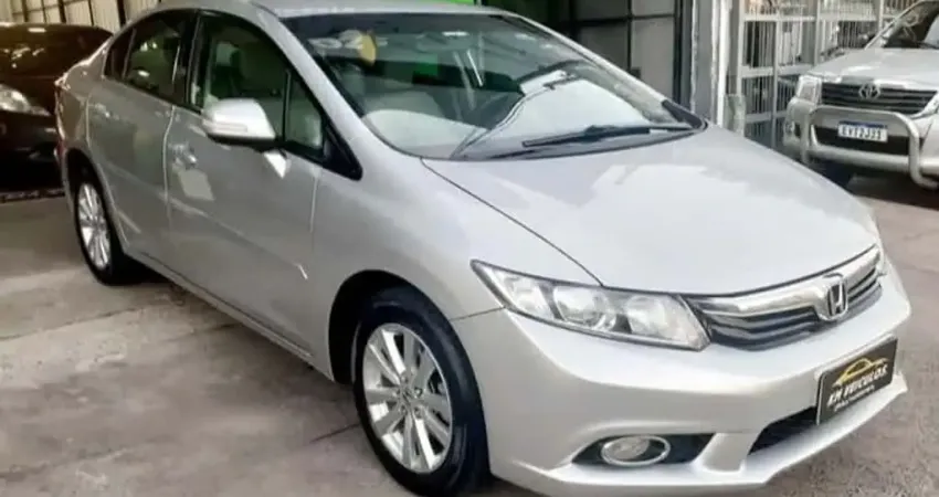 Honda Civic Sedan LXR 2.0 Flexone 16V Aut. 4p 2014 Flex