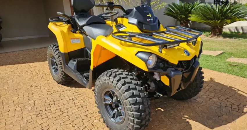 Quadriciclo Can Am Outlander 570L Max 4x4 Duplo