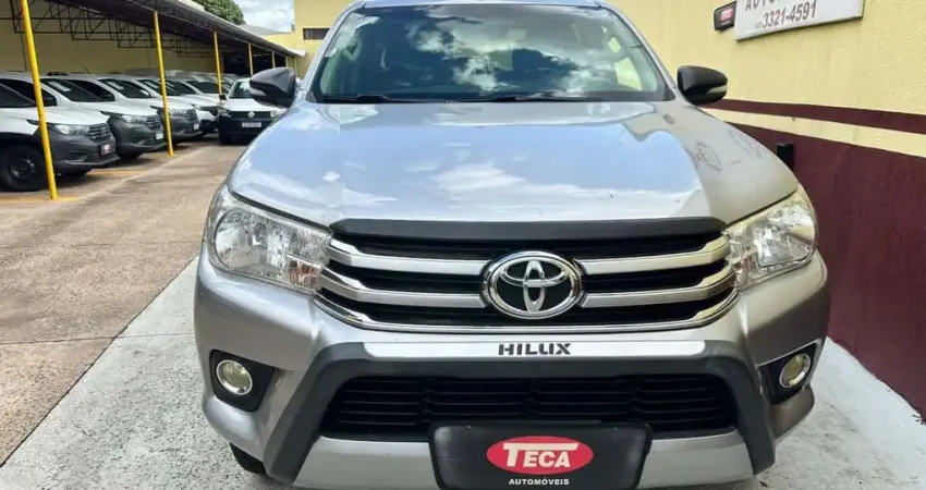 TOYOTA HILUX 2.8 STD 4X4 CD 2017