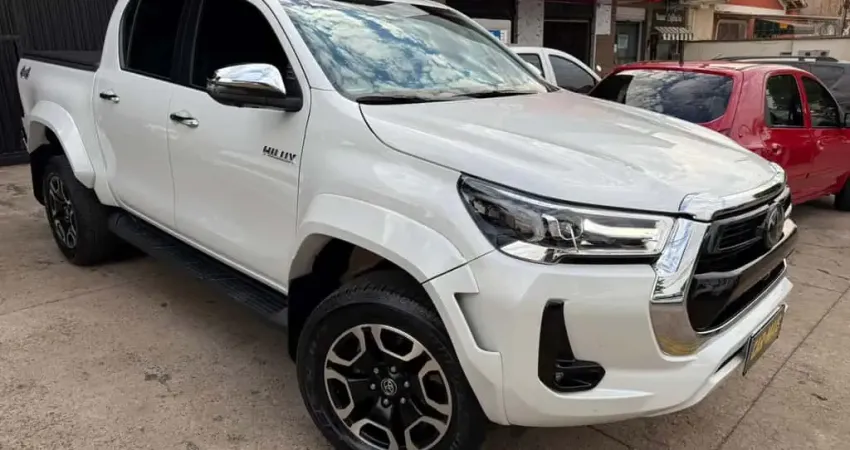 TOYOTA HILUX CD SRX PLUS 4X4 2.8 TDI  AUT 2024/2024