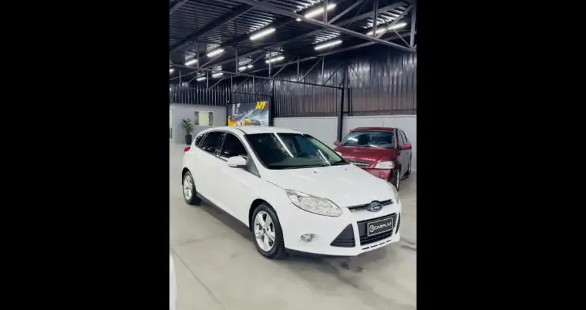 Ford Focus 1.6 S/1.6 SE Flex 16v 5p Aut  - Branca - 2014/2015