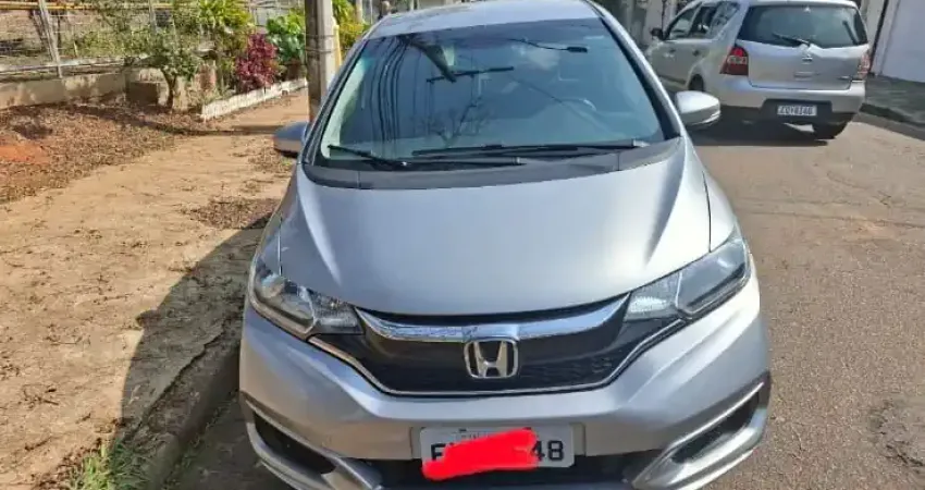 Fit Personal aut  2018 80 mil km R$ 82.900 