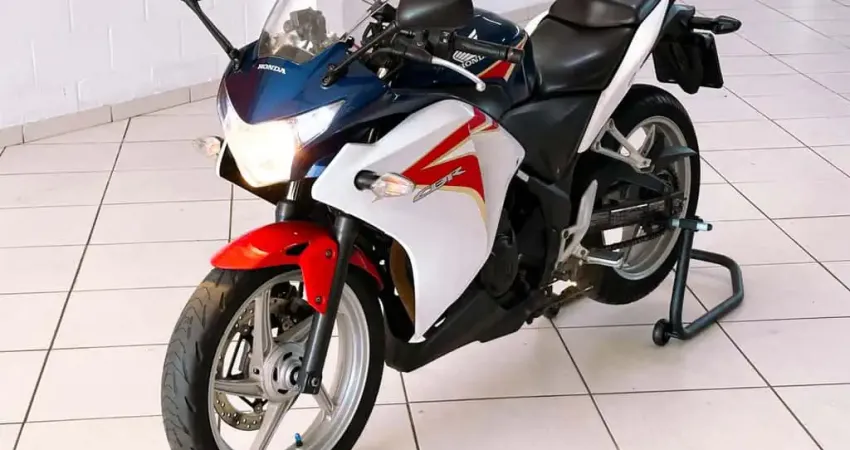 HONDA CBR 250 R 2012