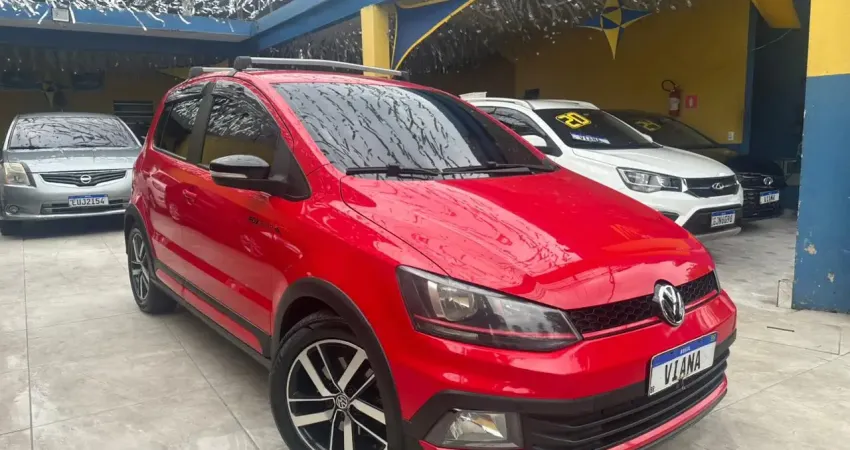 VW FOX PEPPER 1.6 FLEX MANUAL (6 marchas + bancos de couro.))