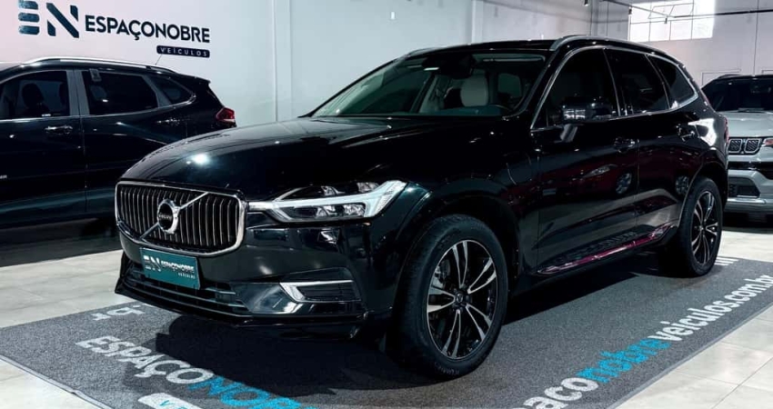 VOLVO XC60 T8 MOMENTUM 2021