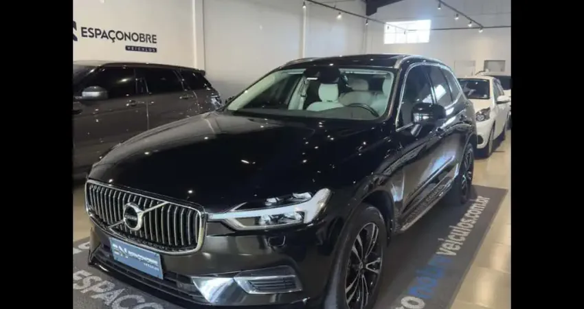 VOLVO XC60 T8 MOMENTUM 2021