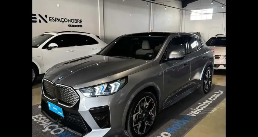BMW IX 2 XDRIVE 30 M SPORT (ELÉTRICO) 2024