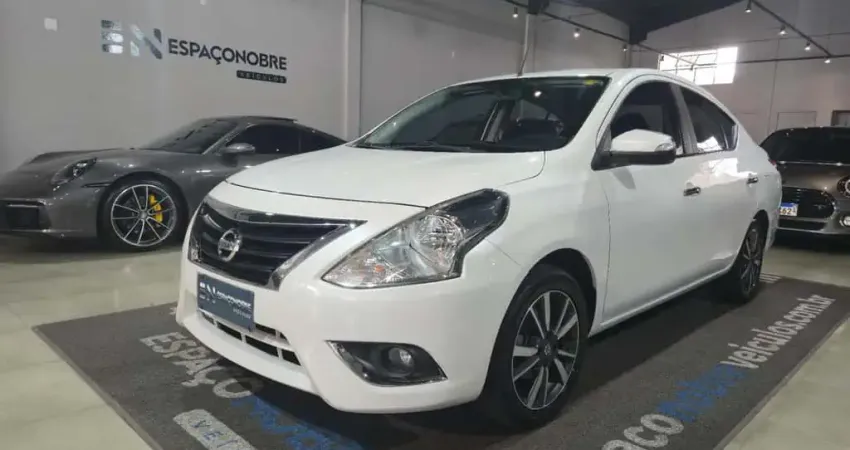 NISSAN VERSA 16SL CVT 2020
