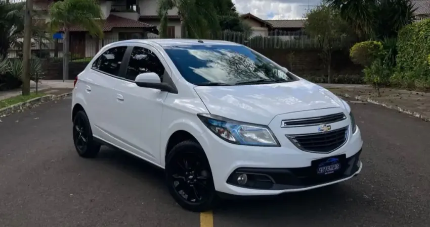 Chevrolet Onix Hatch 1.4 LTZ Manual 2013 Completo Top de Linha 