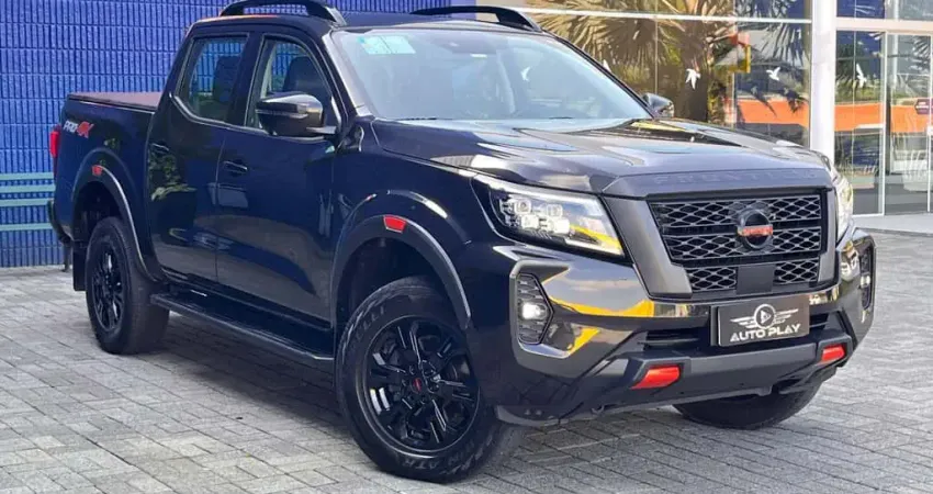 Nissan Frontier PRO4X CD 4x4 2.3 Bi-TB Die. Aut  - Preta - 2022/2023