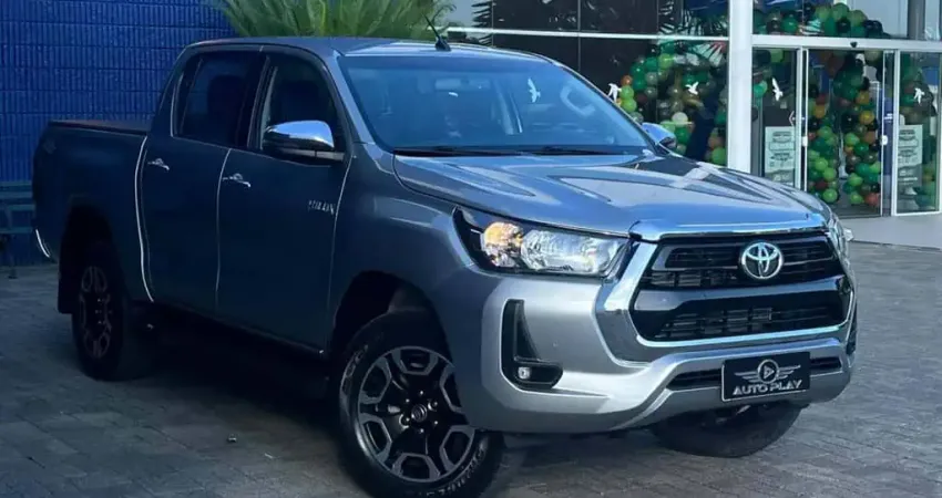 Toyota Hilux CD SRV 4x4 2.8 TDI Diesel Aut.  - Prata - 2022/2022