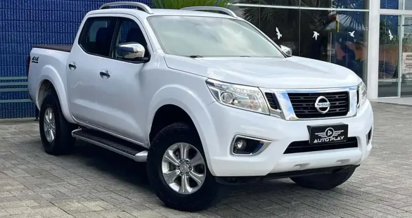 Nissan Frontier LE CD 4x4 2.3 Bi-TB Diesel Aut.  - Branca - 2017/2017