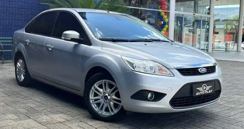Ford Focus Sedan 2.0 16V/2.0 16V Flex 4p Aut.  - Prata - 2012/2013