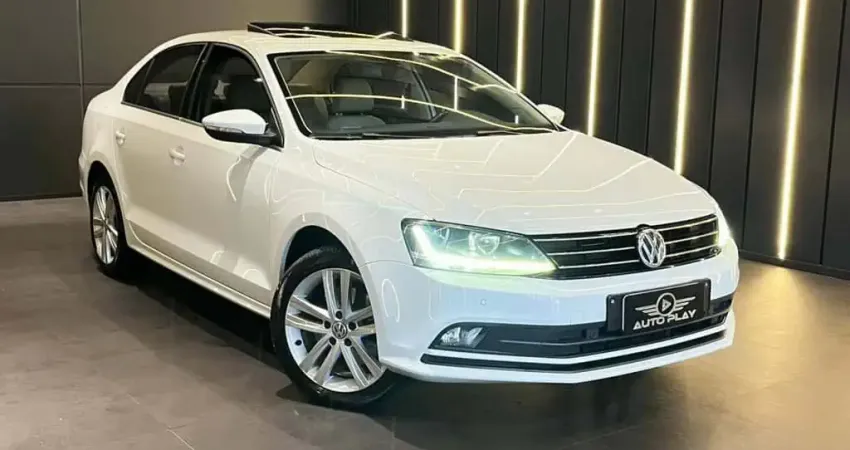 Volkswagen Jetta Highline 2.0 TSI 16V 4p Tiptronic  - Branca - 2017/2017