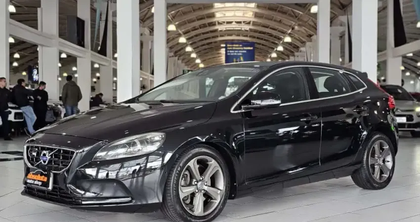 VOLVO V40 2.0 T4 DYNAMIC TURBO GASOLINA 4P AUTOMÁTICO