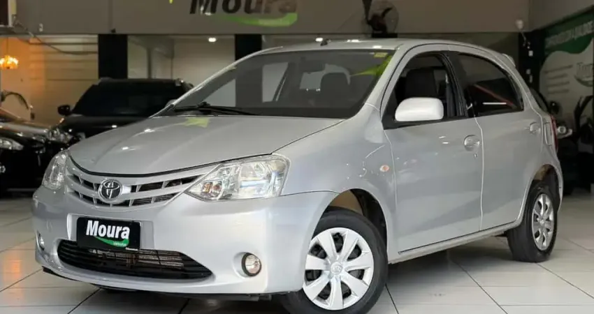 TOYOTA ETIOS HB XS 2013