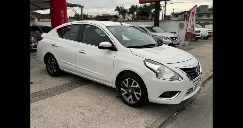 Nissan VERSA UNIQUE 1.6 16V FlexStart 4p Aut.