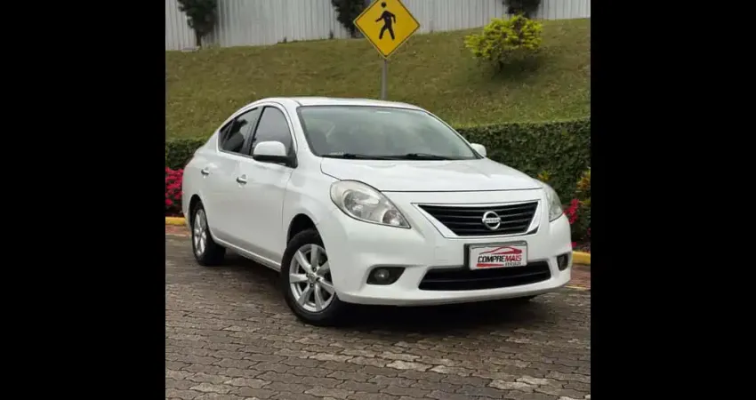 Nissan VERSA SL 1.6 16V Flex Fuel 4p Mec.