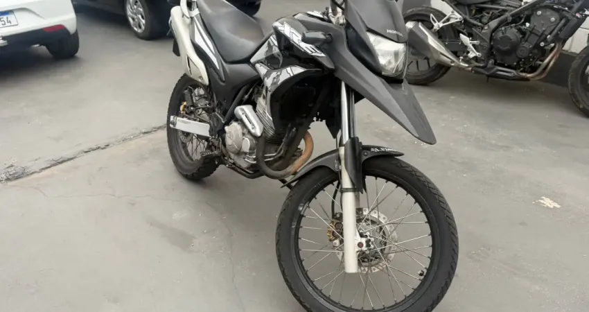 Honda Xre 300 km baixo 2011
