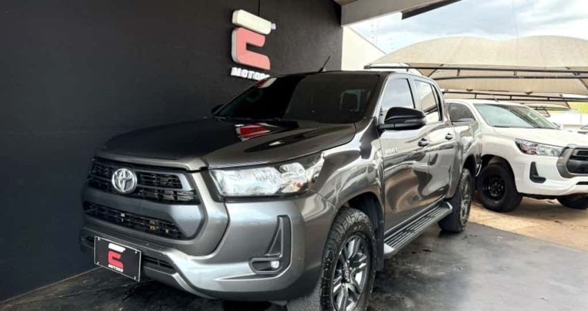 TOYOTA HILUX 2.8 SR CHALLENGE 4X4 CD TDI 4P