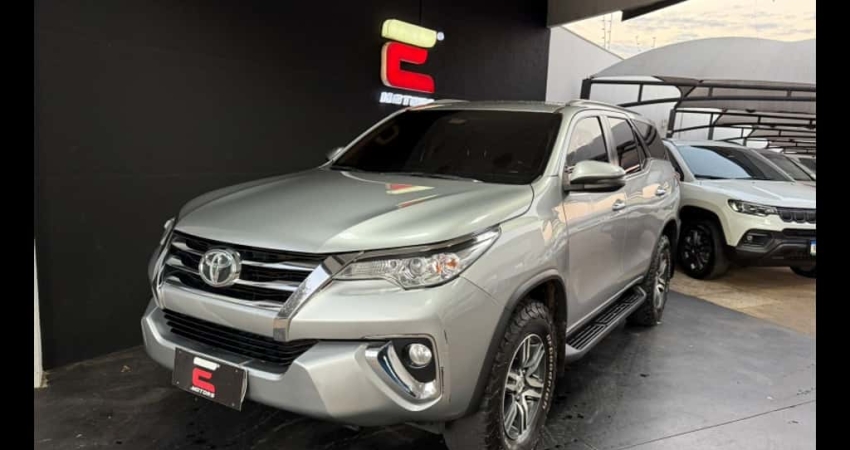 TOYOTA HILUX SW4 2.7 SRV 4X2 16V