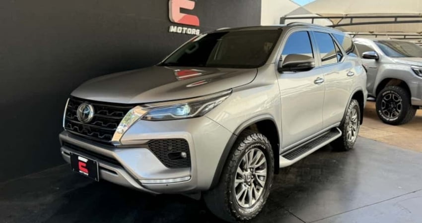 TOYOTA HILUX SW4 2.8 SRX DIAMOND 4X4 TURBO