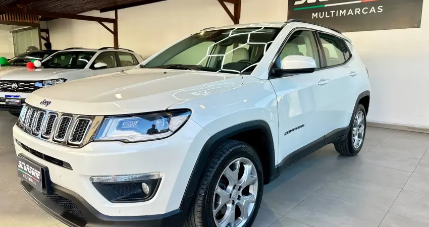 Design sofisticado, robustez off-road e conforto premium.
