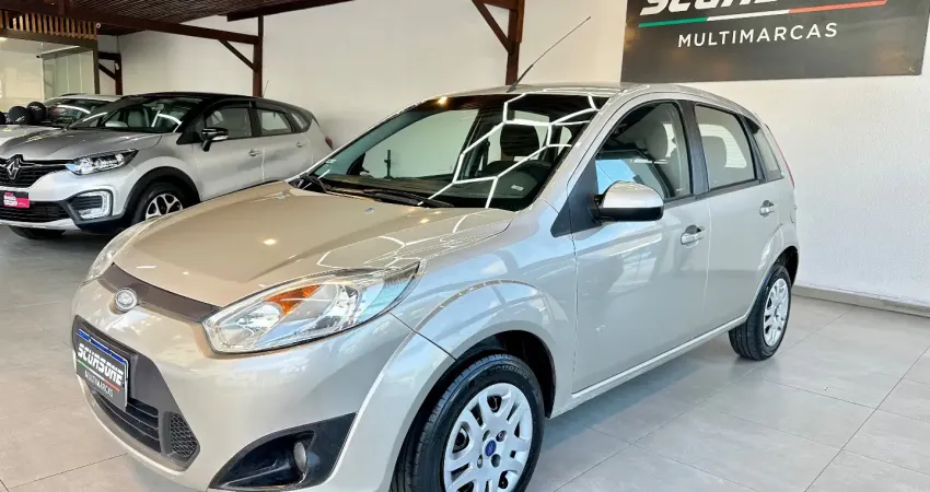 Ford Fiesta SE 1.0 2014 é um carro econômico, confiável e barato de manter.