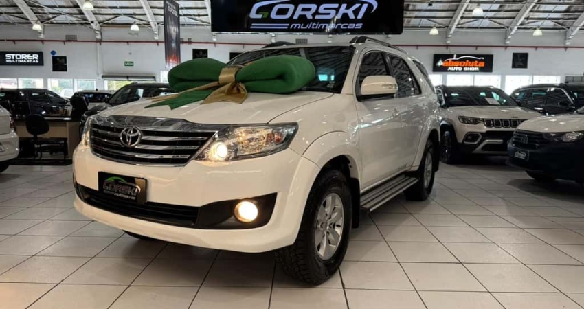 TOYOTA HILUX SW4 4X2SR 2013