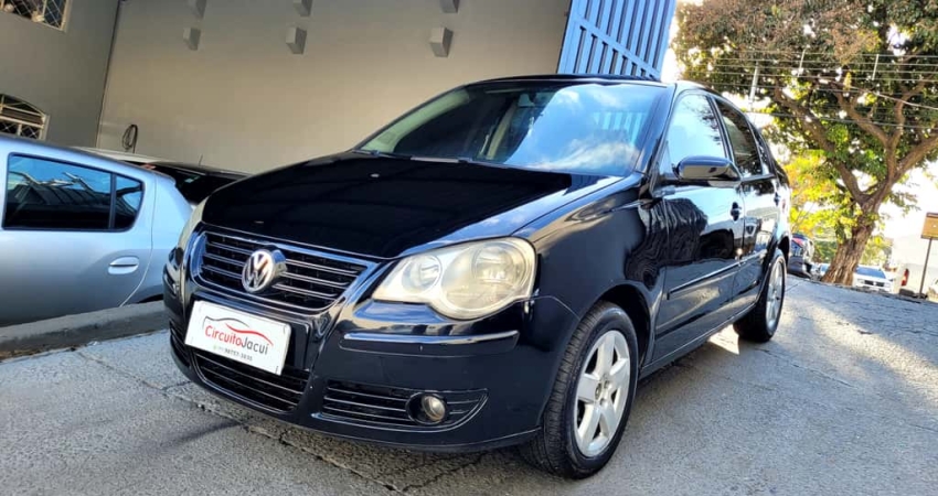 VOLKSWAGEN POLO 1.6 MI COMFORTLINE I MOTION SEDAN 8V 4P