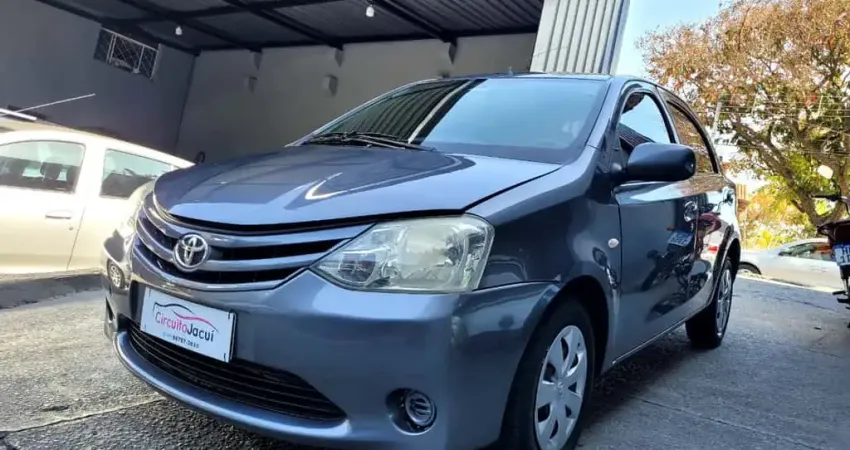 TOYOTA ETIOS 1.3 XS 16V 4P