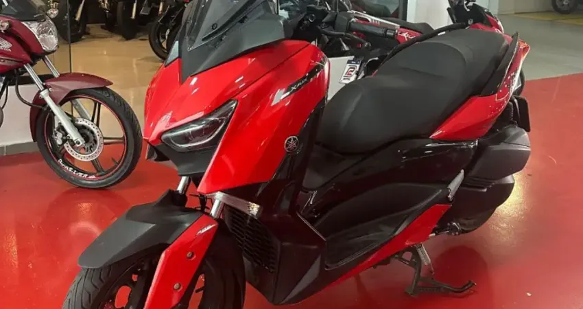 YAMAHA XMAX 250cc 2023 IMPECÁVEL
