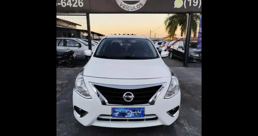 VERSA UNIQUE 1.6 16V Flex 4p Mec.