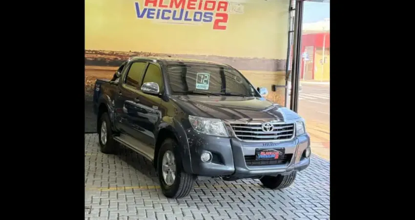 Toyota HILUX 2.7 SRV 4X4 CD 16V FLEX 4P AUTOMÁTICO