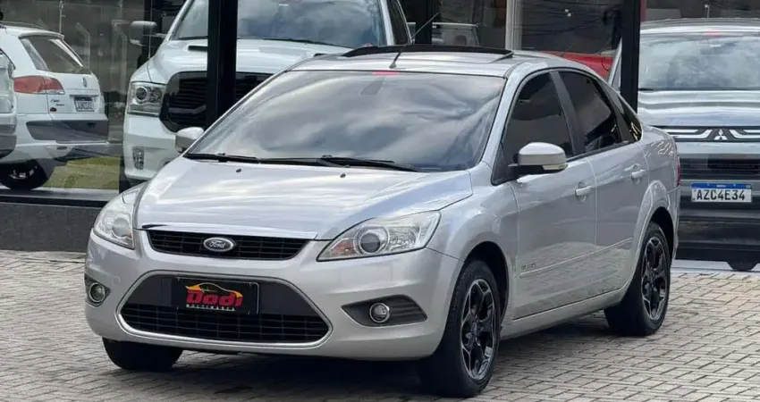 FORD FOCUS SEDAN TITANIUM 2.0 PLUS 16 V FLEX AUT. 2012