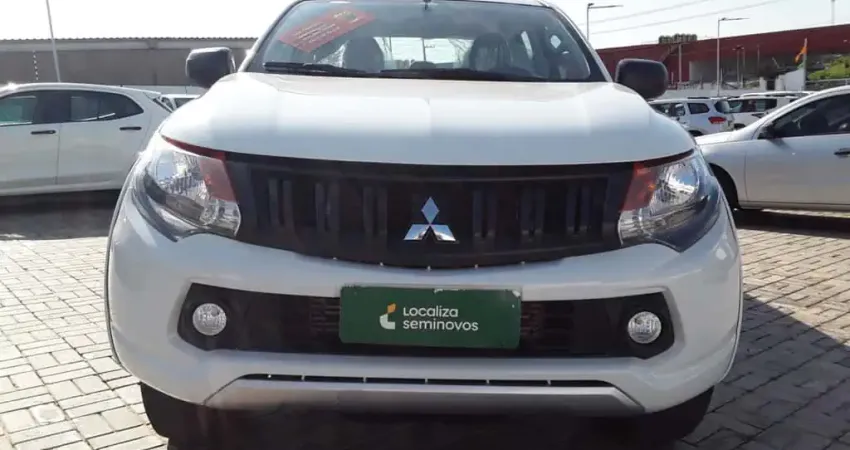 Mitsubishi L200 triton 2023 2.4 16v turbo diesel gl cd 4x4 manual