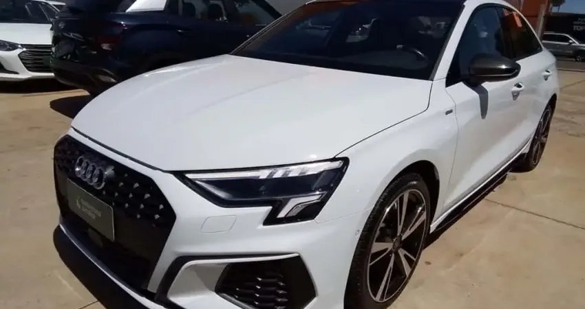 Audi A3 2024 2.0 40 tfsi mhev sedan s line s-tronic